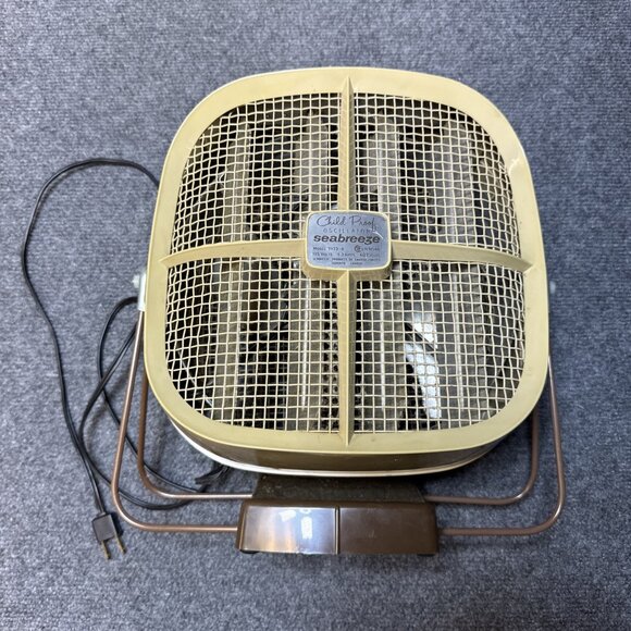 Vintage SEABREEZE Child Proof Fan - Picture 2 of 14